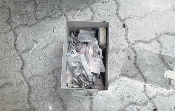 화재 당시 재떨이 내부 (사진 / 학내 익명 커뮤니티 게시글(5월 2일) 작성자 제공)