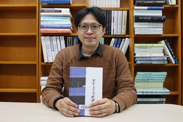 역사교육과 김우택 교수(사진 / 김승수 기자)