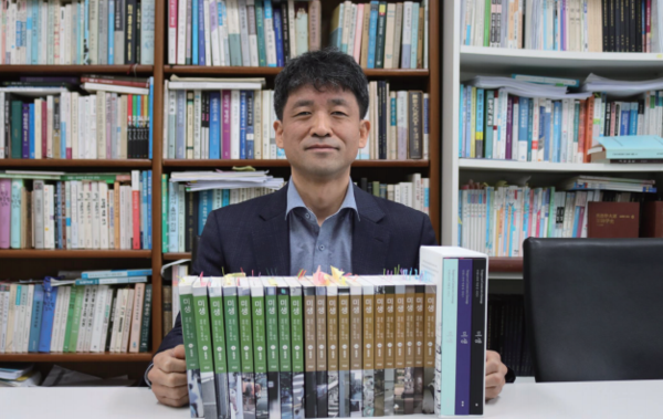 국어교육과 윤천탁 교수 (사진 / 박진희 기자)