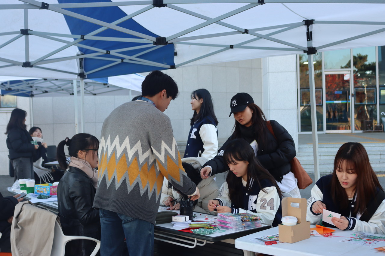 총학생회 부스 참여 현장 (사진/ 송하경 기자)
