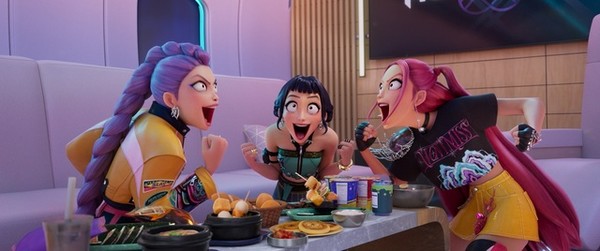 작품 속 음식 먹는 장면 (사진 / 더팩트 제공)