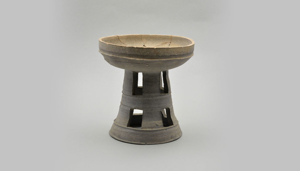 가야의 굽다리접시 (사진 / 청주백제유물전시관 제공)